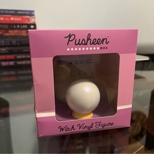 NWT Pusheen Witch Vinyl Figurine
